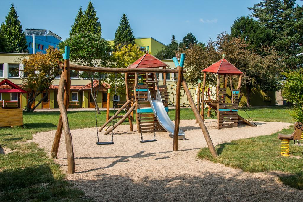 Penzion V Parku Cejkovice  Exterior foto