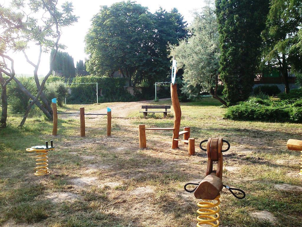 Penzion V Parku Cejkovice  Exterior foto